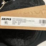 SKIMS  Fits Everybody Lace Bra 36D Photo 3
