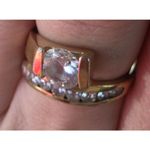 Gold Tone Metal Ring Faux Diamonds Clear Rhinestone Jewelry Size 8 Costume Bling Photo 3