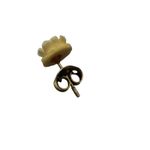 Vintage White Flower Filigree Leaf Brooch Pin Gold Tone Matching Earrings Set Photo 3