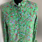 Levi's 31. Levi’s Floral Green Long Sleeve Button Down Blouse Size Small Photo 4