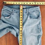 Levi's Levi’s 721 high rise skinny jeans light wash Size 31 Womens Stretch Distressed Photo 4