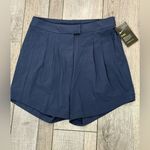 Nike NEW!  GOLF FLEX Women's Navy Shorts Standard Fit Pleated Pockets 7" Inseam Photo 0