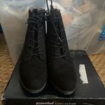 Dr. Scholls 🦋
Women's Laurence Booties, Size 7.5 Photo 2