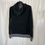 Lululemon Runaway Fleece Pullover Hoodie Black and Gray Size 6 Thumbholes Gym Photo 3