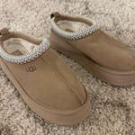 UGG  Tazz 2 Platform in SAND Photo 0