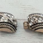 Vintage Clip On Earrings Photo 7