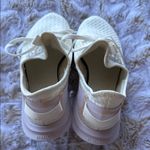 New Balance  Cream Athletic Sneakers size 8.5 Photo 2