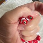 Vintage red & white chunky 80’s beaded necklace. Photo 3