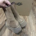 UGG  cityfunc chestnut suede platform boots booties shoes new  Photo 3