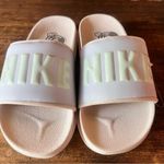 Nike OffCourt Women's Slide Size 6 #250813 Photo 3