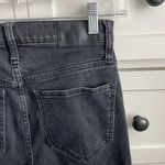 Madewell Women’s Classic Straight Jean in Lunar Wash w/ Raw Hem - Size 24 Photo 4