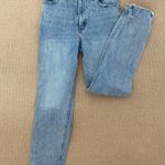 Abercrombie & Fitch Abercrombie The 90s Straight Ultra High-Rise Curve Love Jeans Photo 0