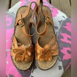 Natural Soul Pretty casual wear sandals🌸 Photo 2