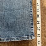 Kut From The Kloth  Straight Taper Jeans Womens Size 6 Light Wash Basic Classic Photo 7