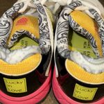 K-Swiss  Women's Pickleball / Tennis Shoes! Like new condition! Size 5 Photo 3