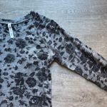 Athleta  Momentum Spacedye Floral Long Sleeves Top Size XS Athleisure Activewear Photo 5