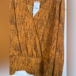 All in Favor New  Women’s Mustard Abstract Long Sleeve Blouse XXL Wrap Shirt Photo 4