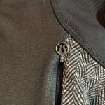 Lululemon on Emerge Renewed jacket size 2 Photo 4