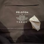 Peloton Gray Mid Rise Raw Unfinished Hem Cropped Leggings Sz M Photo 5