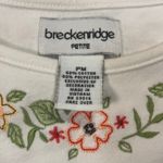 Breckenridge  Petite PM White Floral Embroidered Tee Cottagecore Spring Top Cute Photo 2