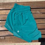 Lululemon  Hotty Hot 4" shorts Photo 2