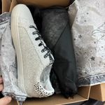 Vintage Havana NEW  Mikeyla Glitter Leather, Fur Sneakers Tennis Shoes White 6.5 Photo 4