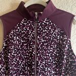 Chico's Weekends by 1 Medium Full Zip Vest Jacket Burgundy Sleeveless Photo 2