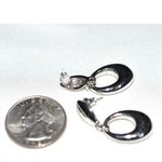 Source Unknown NWOT Stylish Trendy Silver Tone  Dangle Drop Oval 1.2" Y2K Casual Post Earrings Photo 2