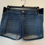 Isabel Maternity Womens  shorts 2 NWOT Photo 0