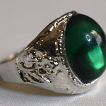 Source Unknown Bewitching Green Oval Glass Stone Silver Tone Etched Metal Sizes 5.6 & 9 Rings Photo 0