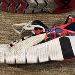 Nike  Women's White and Pink Athletic Shoes Photo 0