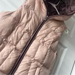 Eddie Bauer  Women’s Vintage Goose-Down Hooded Puffer Vest – Size Small Photo 1