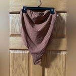 SKIMS  Fits Everybody Strapless Bodysuit: Size Medium Bronze Photo 1