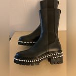 Stuart Weitzman  women black leather Chelsea soho pearl trim boots size 9 Photo 8