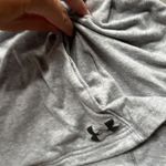 Under Armour Small loose heat gear  sweatshirt with pockets. Very light Photo 3