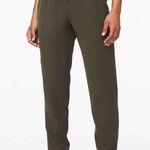 Lululemon On The Fly Jogger Woven Photo 0