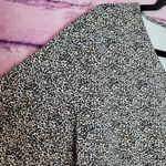 LULU B MICRO LEOPARD PRINT UPF 50 V NECK TEE XL Black Photo 3