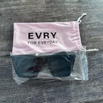 NEW Evry Jewels Sunglasses Photo 4