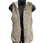 Altar'd State ALTAR’D STATE, Women’s XS  HoodedFuzzy Brown Vest,  Style # PV173038AS,Front Zip Photo 2