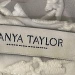 Tanya Taylor  Rare White Lace Knee Length Diagonal Slit Floral Skirt Size 6 Photo 8