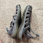 Keen Whisper Hiking Sandals Outdoors Women's Size 10 Bungee Cinch Gray w/ Green Photo 7