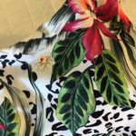 Surf Style  One Shoulder Bikini Top. Size small. Photo 6