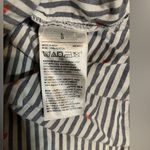 Old Navy Womens The Classic Shirt Gray White Stripes Red Hearts Button Up SZ L Photo 5