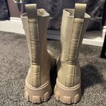 Wild Diva Tan boots Photo 2