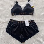 DKNY Lounge Set Photo 5