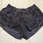 Lululemon Hottie Hot Shorts 2.5” Photo 0