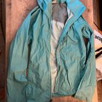Columbia Raincoat Photo 3