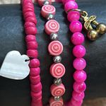 Set of 3 women’s‎ pink beaded charm bracelets OS stretches measurements shown Photo 2