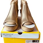 Liz Claiborne NWT Hanalei Gold Laser Cutout Wedge Sandals Sz 7M Photo 1