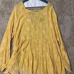 Daytrip Yellow and white  top Photo 0